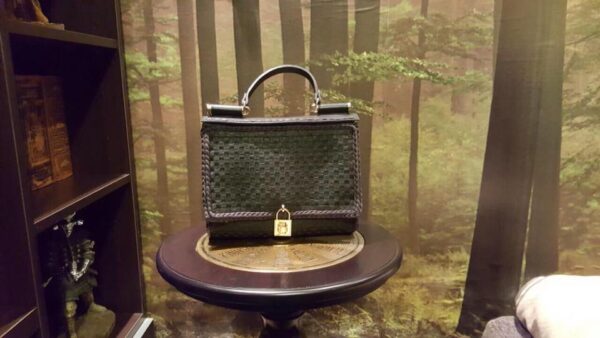 chic office bag